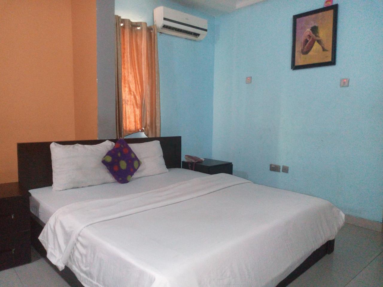 Flamingo Hotel Festac Town Kültér fotó