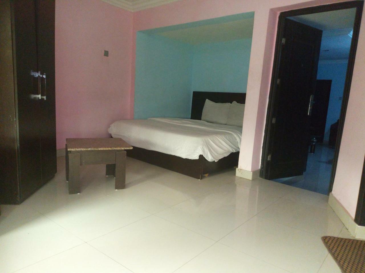 Flamingo Hotel Festac Town Kültér fotó