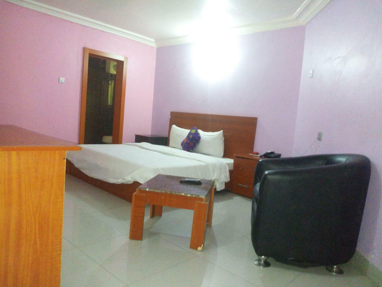 Flamingo Hotel Festac Town Kültér fotó
